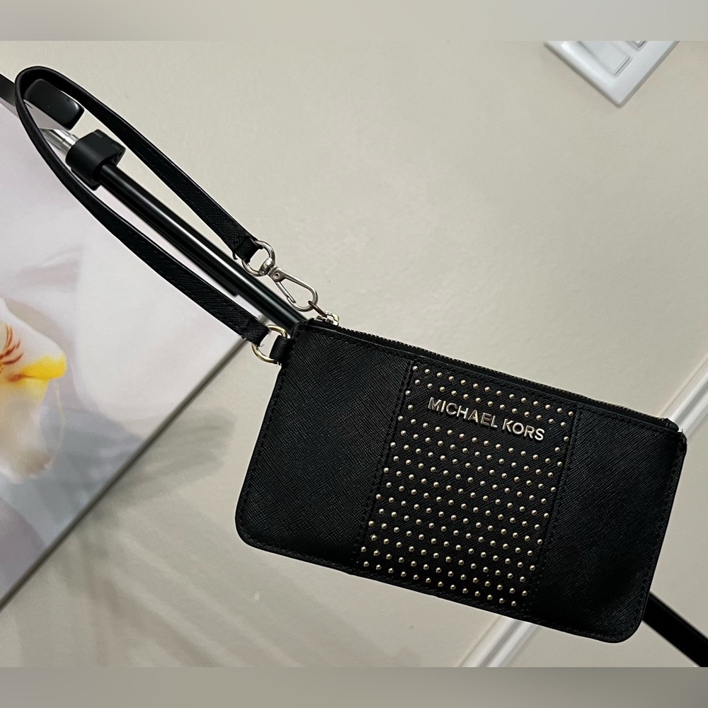Michael Kors Jet Set Leather Black & Gold Studded Small Wristlet Wallet Clutch 🖤 - Picture 4 of 13